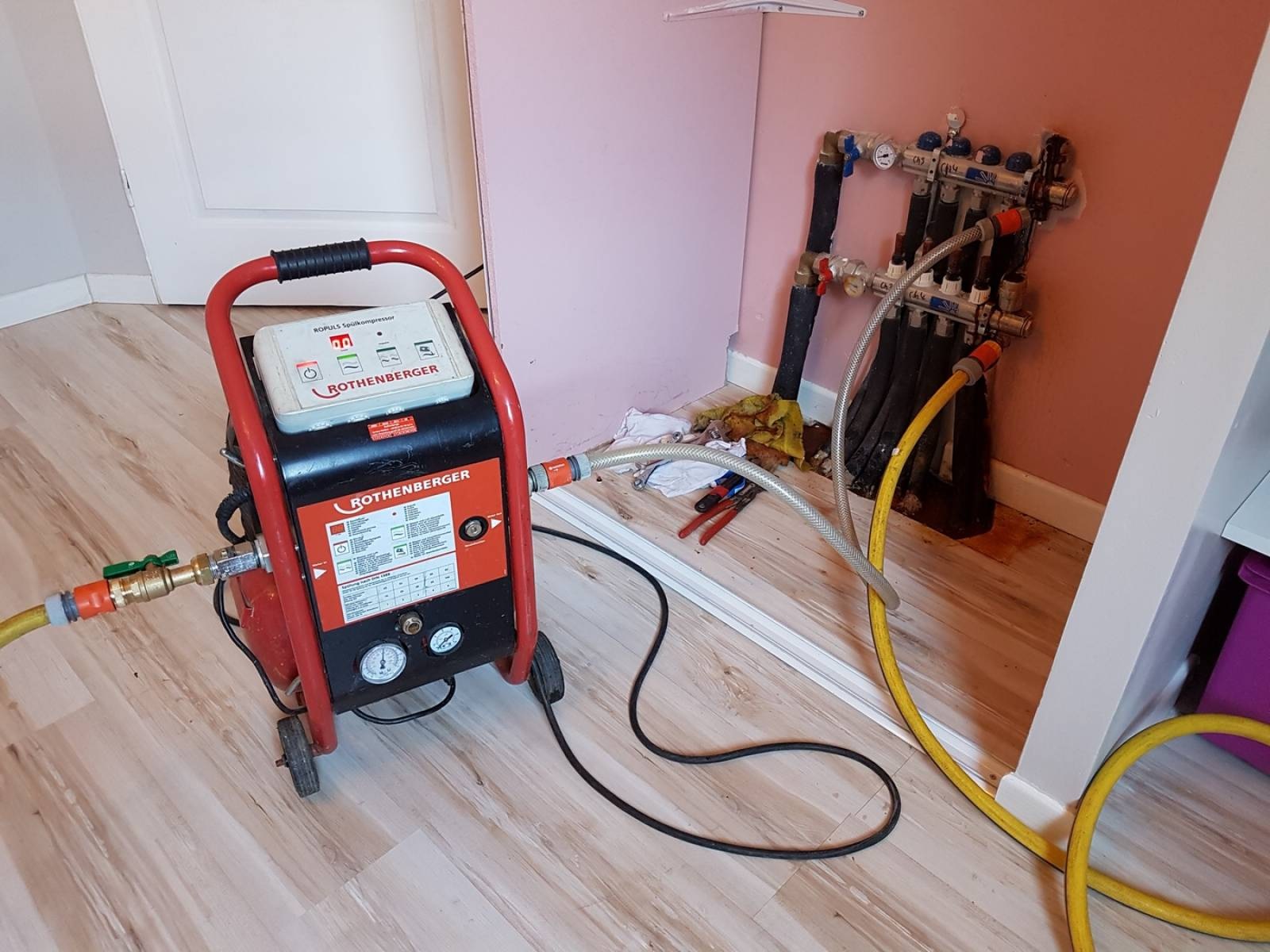 Çekmeköy Merkez Vaillant Hermetik Şofben Kombi Bakımı